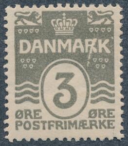 1913. Bølgel. 3 øre grå. Variant Stor farveløs streg over R. Sjældent og undervurderet mærke. AFA 450