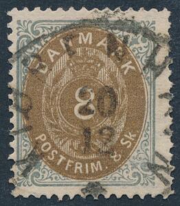 1870. 8 sk. gråbrun. Nydeligt mærke med bystempel KIØBENHAVN 20.12.