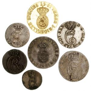 Norge, Christian VII, lille samling skillingsmønter og 112 speciedalere, i alt 7 stk. i varierende kvalitet
