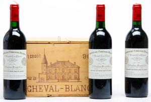 3 bts. Château Cheval Blanc, 1. Grand Cru Classé A 1990 A hfin. Owc.