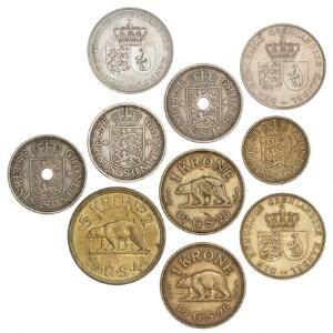 Grønland, 25 øre 1926 u. hul, m. hul 2, 50 øre 1926, 1 kr 1926 2, 5 kr 1926 samt 1 kr 1957, 1960, 1964, Sieg 1-7, i alt 10 stk.