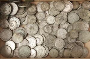 England, samling af sølvmønter, i alt ca. 1,5 kg i en blanding af finhed 5001000 og 9251000