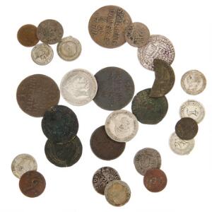 Samling af mønter fra bl.a. Belgien, Canada, Danmark, Frankrig, Hollandsk Indien, Mexico, Sverige, Tyskland og USA med flere samt diverse tokens