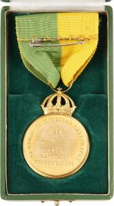 Sverige, Gustaf VI Adolf, Kongelige Patriotiske Selskabs guldmedaille, 35 mm, Au, ca. 24,4 g, tildelt Felix Cruce for langvarig tro tjeneste