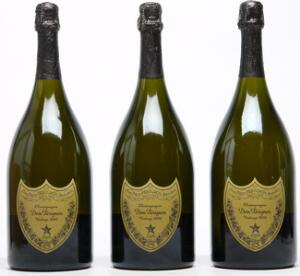 3 bts. Mg. Champagne Dom Pérignon, Moët et Chandon 2000 A hfin.
