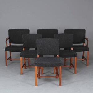 Ejner Larsen  Aksel Bender Madsen Sæt på seks stole med stel af teak, heraf tre med armlæn. Sæde samt ryg betrukket med koksgrå uld. 6