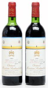 2 bts. Château Mouton Rothschild, Pauillac. 1. Cru Classé 1983