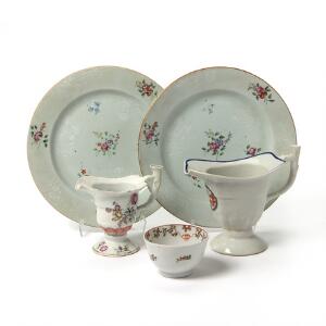 Samling ostindisk porcelæn, dekoreret i farver. Qianlong 1736-1795. 5