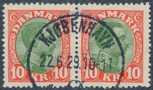 1927. Chr. X, 10 kr. rødgrøn. PRAGT-stemplet parstykke.