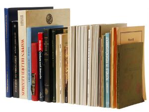 Samling af litteratur fra hele verden, i alt ca. 50 bøger m.m