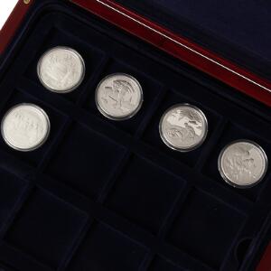 Danmark under Besættelsen, 29 sølvmønter i æske fra mønthuset Danmark