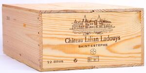 12 bts. Château Lilian Ladouys, Saint Estephe 2010 A hfin. Owc.