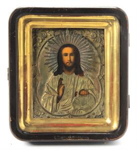 Russisk Ikon forestillende Kristus Pantocrator dækket af rigt punslet og drevet messing oklad, i Kiot. Ca. 1900. Kiot 22 x 25 cm.