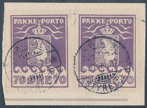 1930. 70 øre, violet. 2 stk. på klip fra adressekort, annulleret med stålstempel.