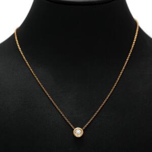 Halskæde med diamantvedhæng af 18 kt. guld prydet med brillantslebet diamant. Farve Wesselton H. Klarhed VS. L. ca. 4042 cm. Ca. 2010.