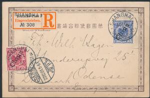 Tysk Post i Kina. 1901. 20 Pf. blå og 10 Pf. rød. Brugt på ANBEFALET postkort, sendt til DANMARK, stemplet i SHANGHAI 16.II.01.