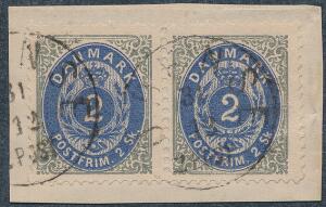 1870. 2 sk. gråblå. Smukt og farvefrisk parstykke på fint lille brevklip.