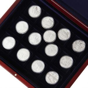 Samling af medailler i serien Danmark Historie, i alt 25 stk., Ag, ca. 680 g 9251000, i original æske fra Mønthuset Danmark