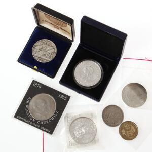 Erindringsmønter 4 stk. inkl. 200 kr 1995, 10 kr 2005 Ag, medaille Ag 1982 etc., samlet 7 stk.