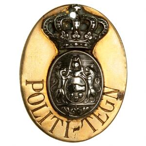Politi, politi-tegn i messing med krone og våbenskjold i lyst metal, 52 x 40 mm med lille hul øverst til øsken