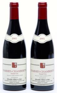 2 bts. Charmes-Chambertin Grand Cru, Domaine Serafin 2005 A hfin.