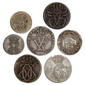 Lille samling af mønter fra Christian V, Christian VI og Frederik V, i alt 7 stk. i varierende kvalitet
