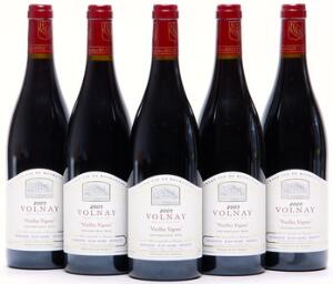 12 bts. Volnay Vieilles Vignes, Domaine Jean-Marc Bouley 2005 A hfin. Oc.