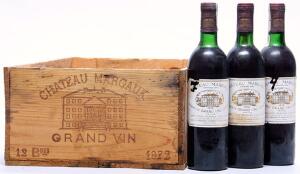 3 bts. Château Margaux, Margaux. 1. Cru Classé 1972 AB ts.