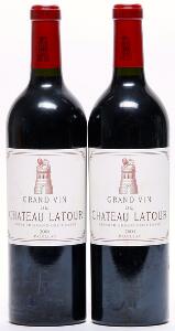 2 bts. Château Latour, Pauillac. 1. Cru Classé 2001 A hfin.