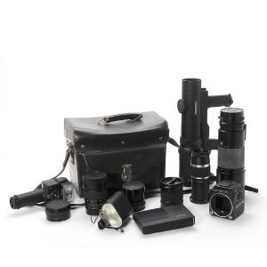 Hasselblad kamera 503 cx samt objektiver og diverse ekstra udstyr.
