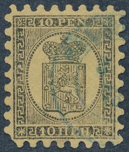 1866. 10 Penni, sort på gult papir. Gennemstik I. Smukt mærke med perfekt takning og blåt bystempel. Facit 3300