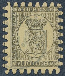 1866. 10 Penni, sort på gult papir. Gennemstik III. Smukt mærke med perfekt takning og bystempel. Facit 3000