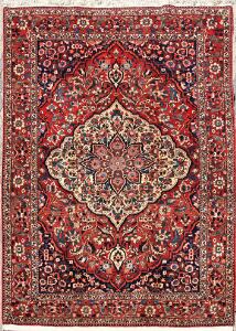 Baktiari tæppe, Persien. Klassisk medaljondesign. 20. årh.s anden halvdel. 314 x 208.