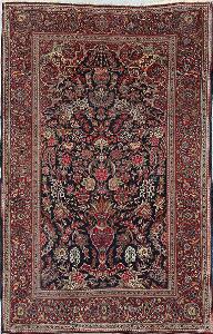 Semiantikt Keshan tæppe, Persien. Design med blomstervase på blå bund. 20. årh.s midte. 209 x 139.