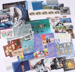Færøerne. 1975-2006. Komplet postfrisk samling i visir-album incl. minirk og hæfter. Se fotoudsnit