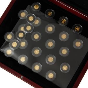 Samling af Verdens mindste guldmønter fra Mønthuset Danmark i original kasse, i alt 26 stk. á 125 ounce, 9991000