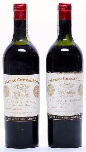 2 bts. Château Cheval Blanc, 1. Grand Cru Classé A 1937 Chateau bottled.