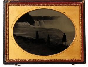Niagara Falls in the 1860s Original ambrotype of Niagara Falls by Platt D. Babbitt, c. 1860. 8,8 x 11,5 cm. Ambrotype housed in original, contemporary box.