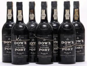 7 bts. Dows Vintage Port 1975 A-AB bn.