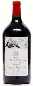 1 bt. Dmg. Château Mouton Rothschild, Pauillac. 1. Cru Classé 1996 A hfin. Owc.