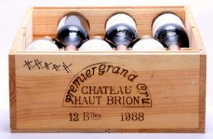 12 bts. Château Haut Brion, Pessac-Léognan. 1. Cru Classé 1988 A-AB bn. Owc.