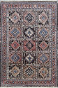 Yalameh tæppe, Persien. Felter med hagemedaljoner. Ca. 2000. 308 x 209