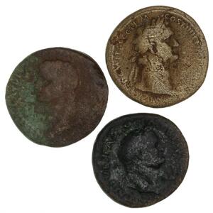 Romerske kejserdømme, tre sestertser fra Claudius, Vespasian og Domitian