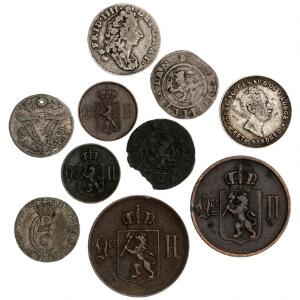 Norge, Frederik III - Oscar II, lille lot sølv- og kobbermønter, bl.a. 8 skilling 1713, 2 skilling 1706, 1782, i alt 10 stk.