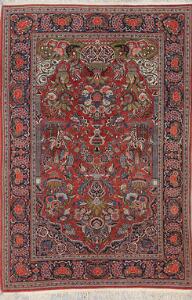 Semiantikt keshan tæppe, Persien. Nichedesign båret af søjler på rød bund med blomstervaser. 20. årh.s anden halvdel. 200 x 131.
