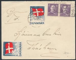1945. 10 øre, Chr.X, violet samt 2 stk. julemærke 1945 på brev til Thorshavn, annulleret med udslebet stjernestempel FUGLEFJORD.