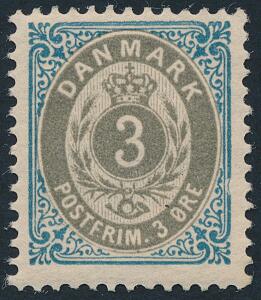 1895. 3 øre, gråblå. Tk.12. Postfrisk parstykke med variant brud i Ø-ramme.