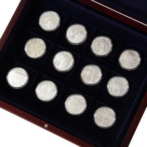 Samling af medailler i serien Danmarks Historie, i alt 40 stk., Ag, ca. 1084 g 9251000