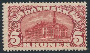 1912. 5 kr. Posthus, brunrød. Vm.III. Pænt ubrugt mærke, let hængslet. AFA 3000