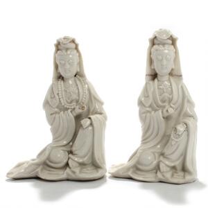 Guanyin. To orientalske figurer af blanc de chine. 19.-20. årh. H. 18 og 19. 2